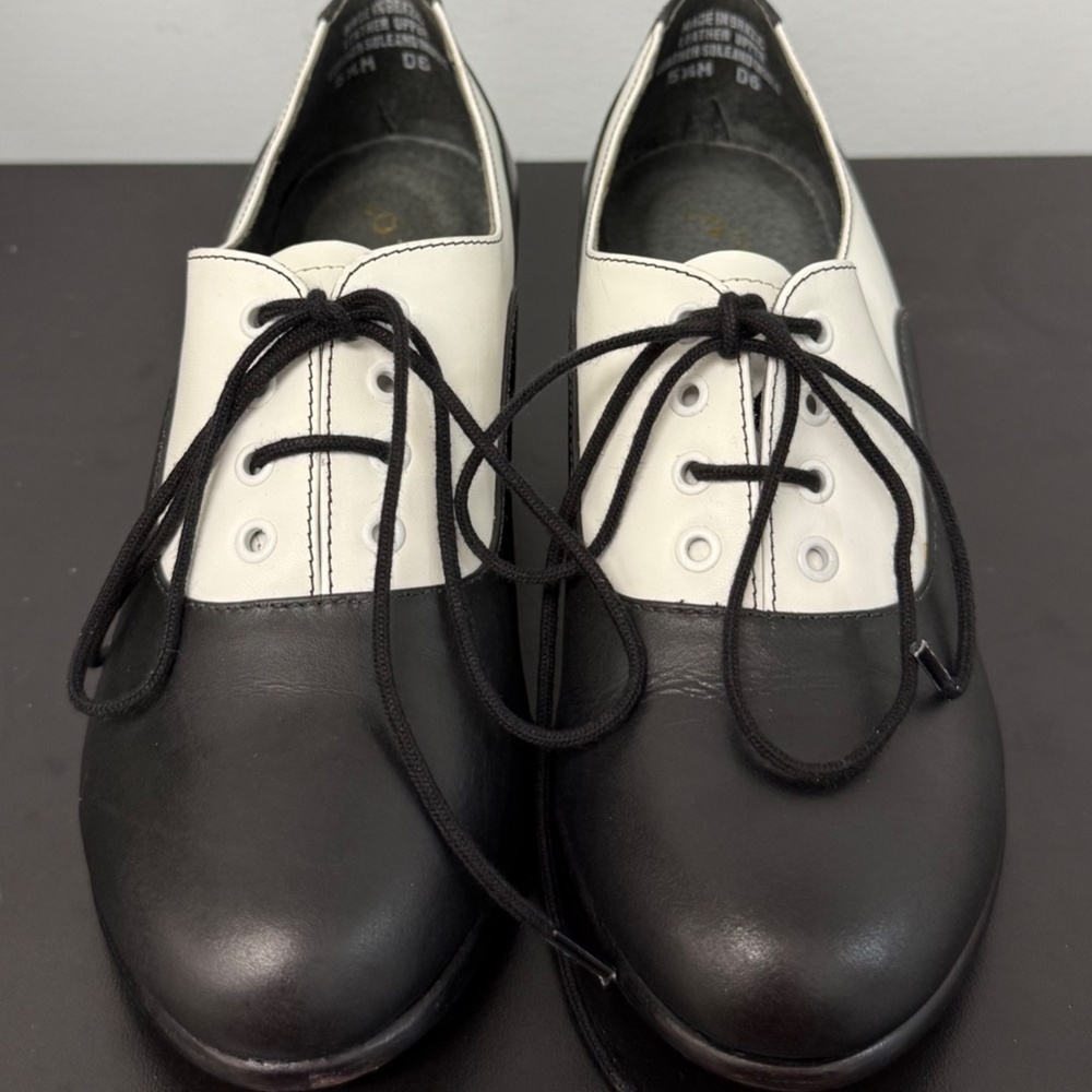 Capezio Tap-Character Dance Shoes Kiristen 1.25" Heel 100% LEATHER Vintage Used